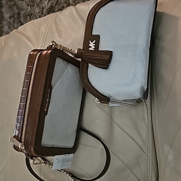 Clear MK crossbody with tassel (NEW w tag) and clear MK cosmetic bag (NEW w tag) - Picture 3 of 3
